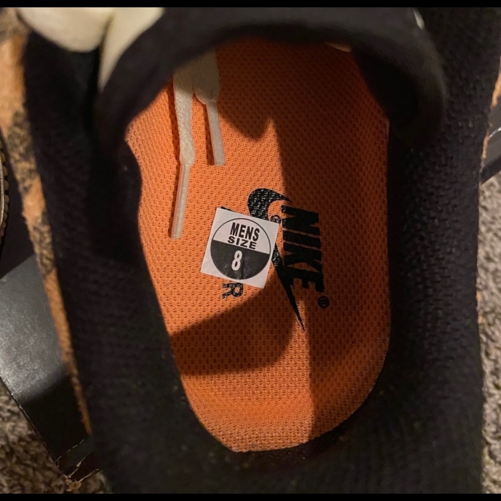 Nike Air Force 1 - Picture 4 of 5